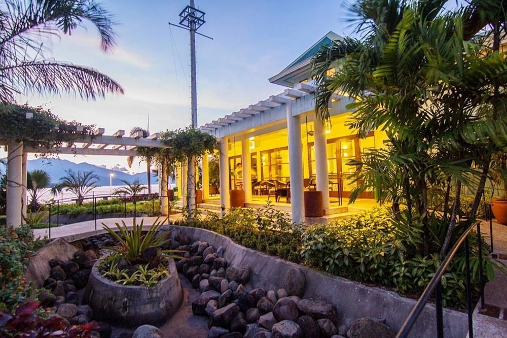 Camayan Beach Resort Hotel Subic Bay Dış mekan fotoğraf